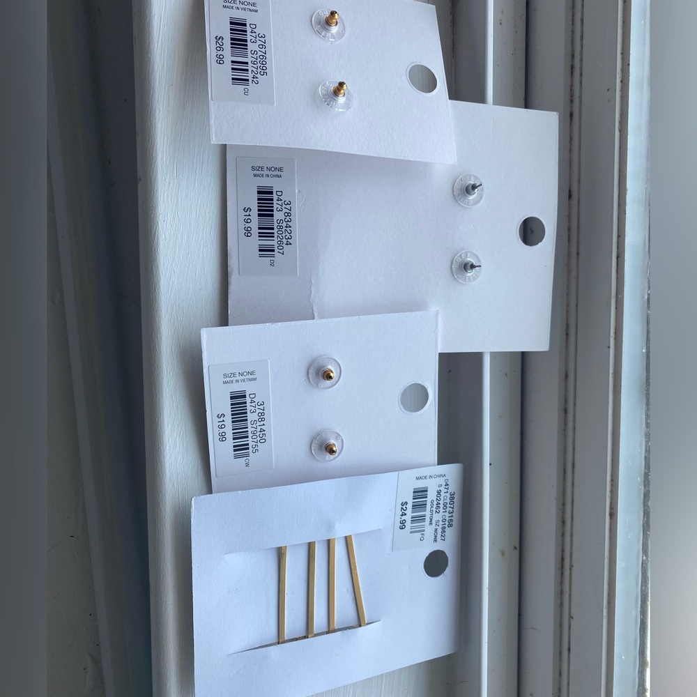 Loft earrings bundle - Picture 2 of 4